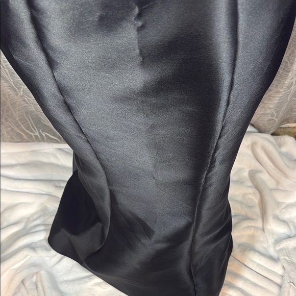 Gia Franco One Shoulder Black Satin Evening Gown Size 12 – Formal, Wedding Guest - Picture 5 of 10